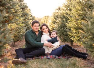 christmas tree farm session - hamilton ontario family photographer