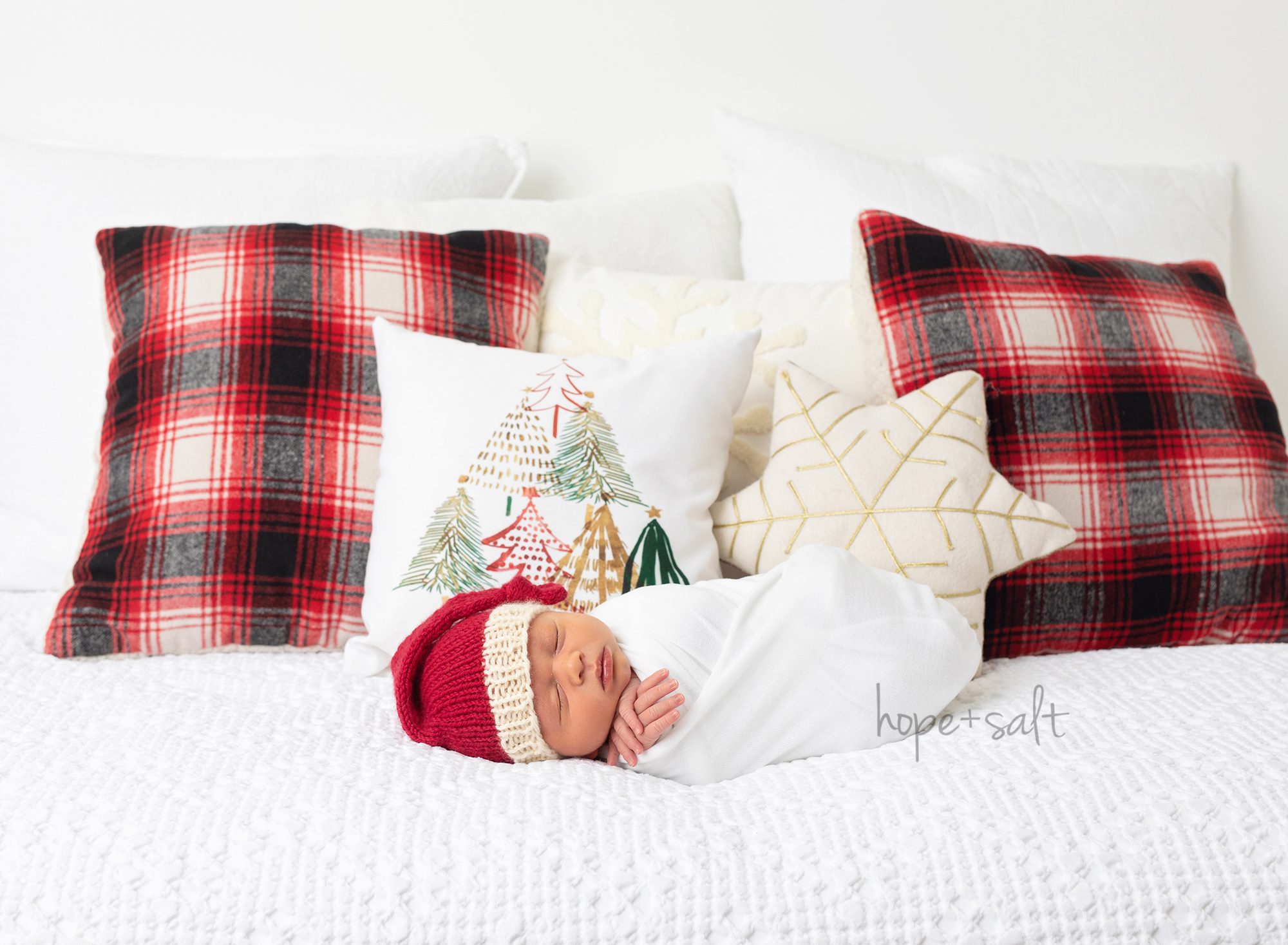 Christmas Newborn Photos Burlington Baby Photographer Hope