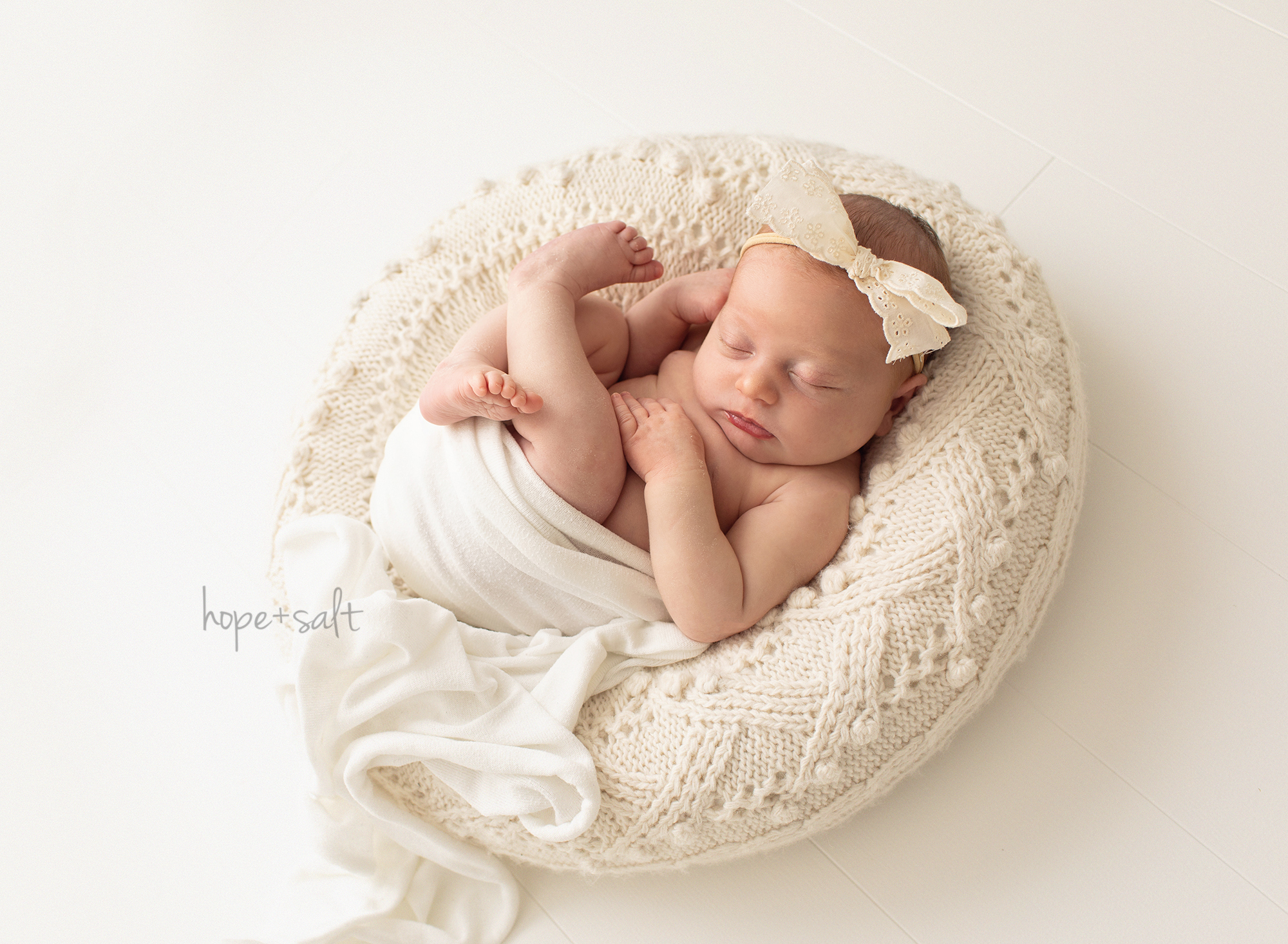 Outdoor Maternity » Hope + Salt Photography  Burlington Oakville Newborn  Baby Photographer
